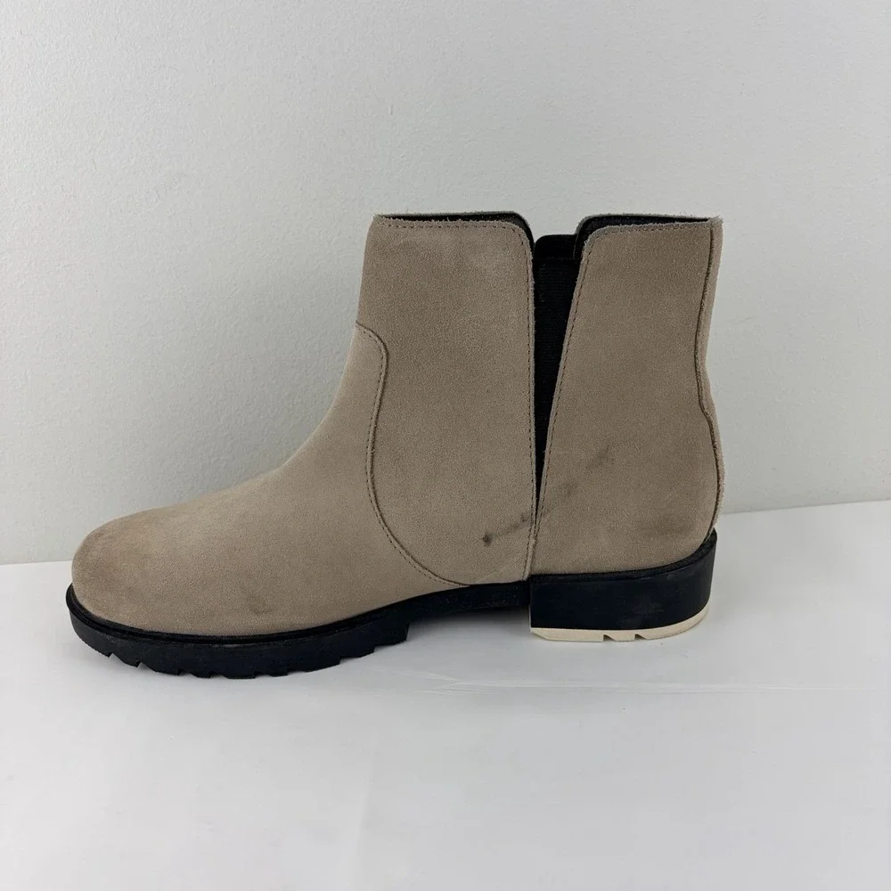 Sorel Women Boots Beige Suede Size 9.5 Chelsea Zip Ankle Lug Sole Waterproof